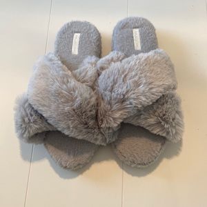 Halluci Slippers
